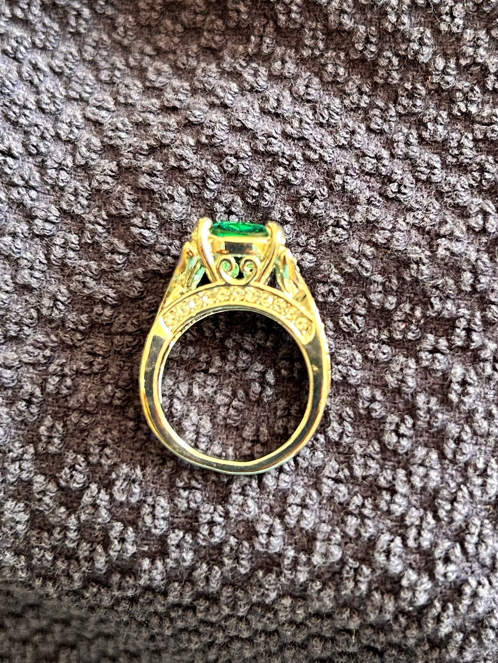 Gold-Plated Ring with Emerald Green Gemstone